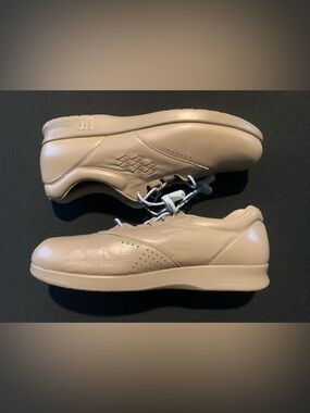 SAS Women's Moccasin-Inspired Comfort Shoe in Light Taupe